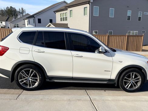 Used 2012 BMW X3 xDrive28i image 4