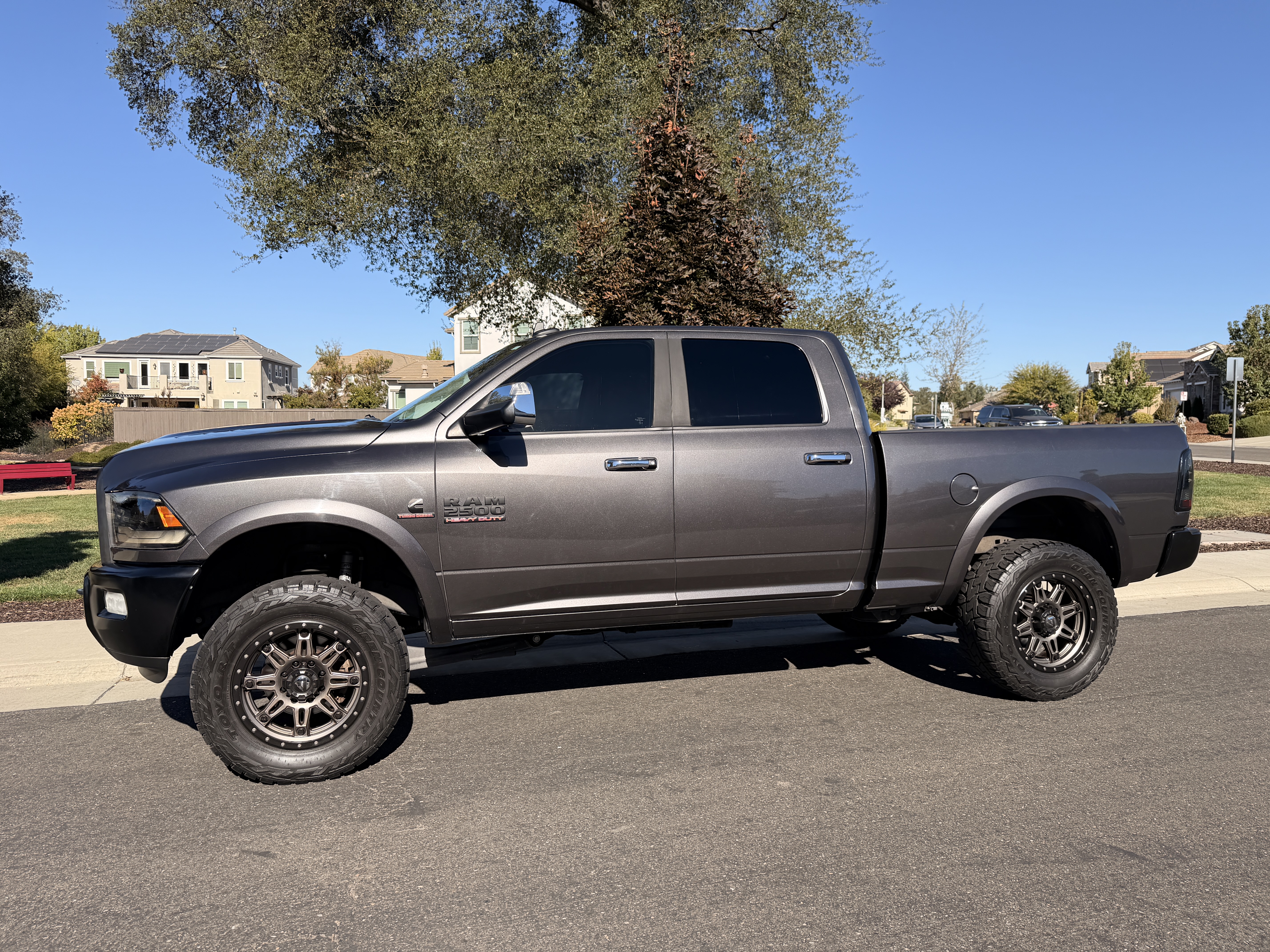 Used 2015 RAM 2500 Laramie AWD/4WD image 14