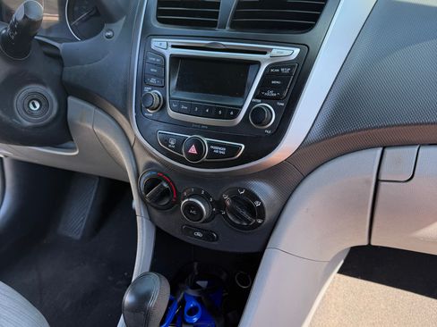 Used 2016 Hyundai Accent SE image 5