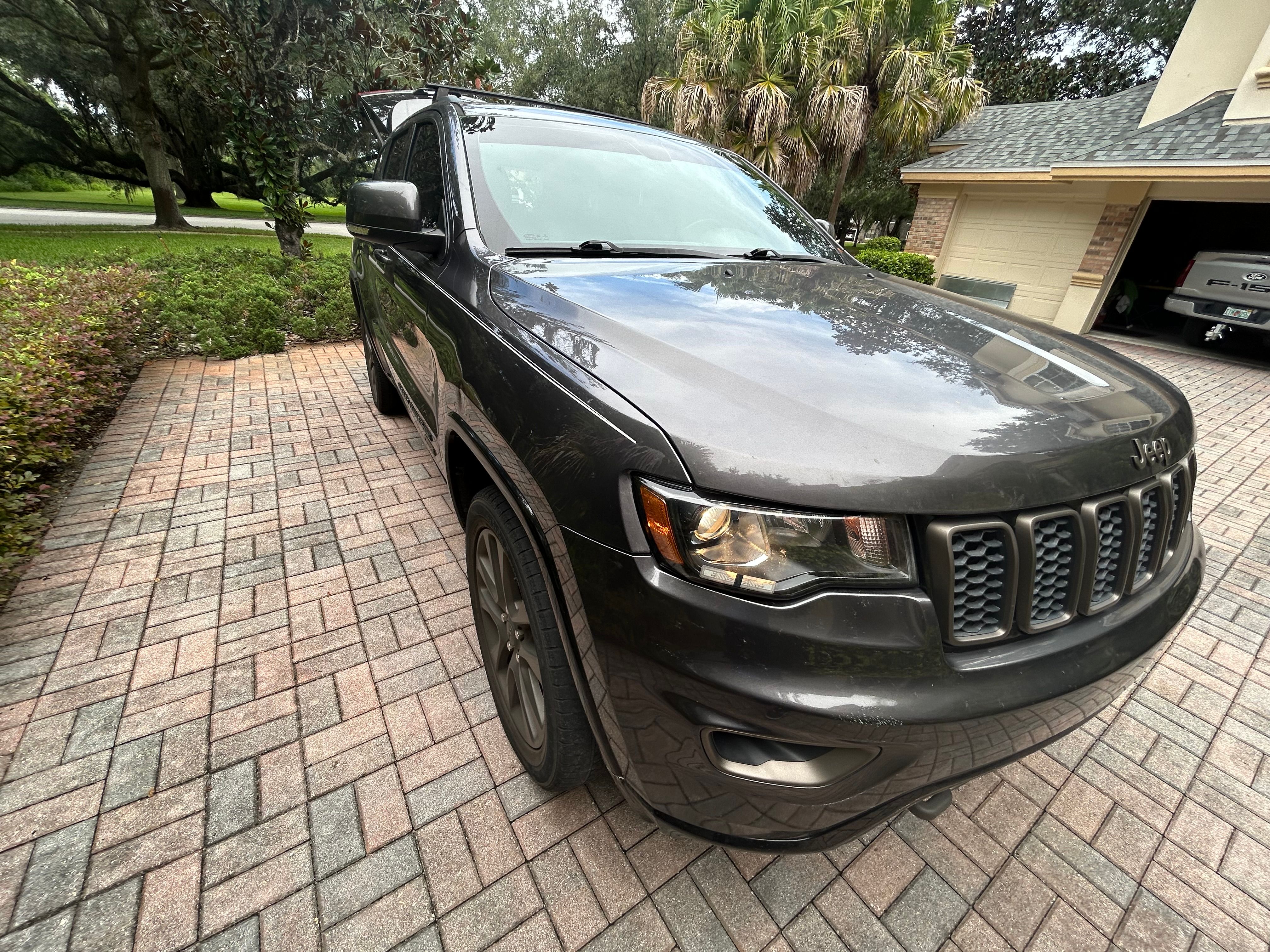 Used 2016 Jeep Grand Cherokee Limited 75th Anniversary RWD image 2
