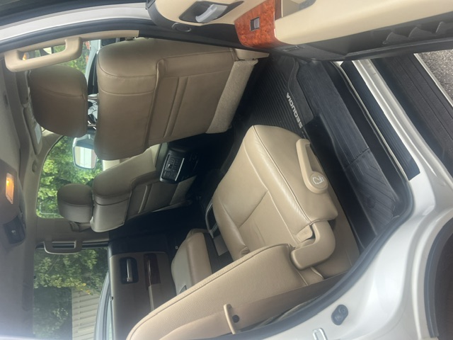 Used 2022 Toyota Sequoia Platinum AWD/4WD image 14