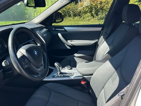 Used 2018 BMW X4 xDrive28i AWD/4WD image 11