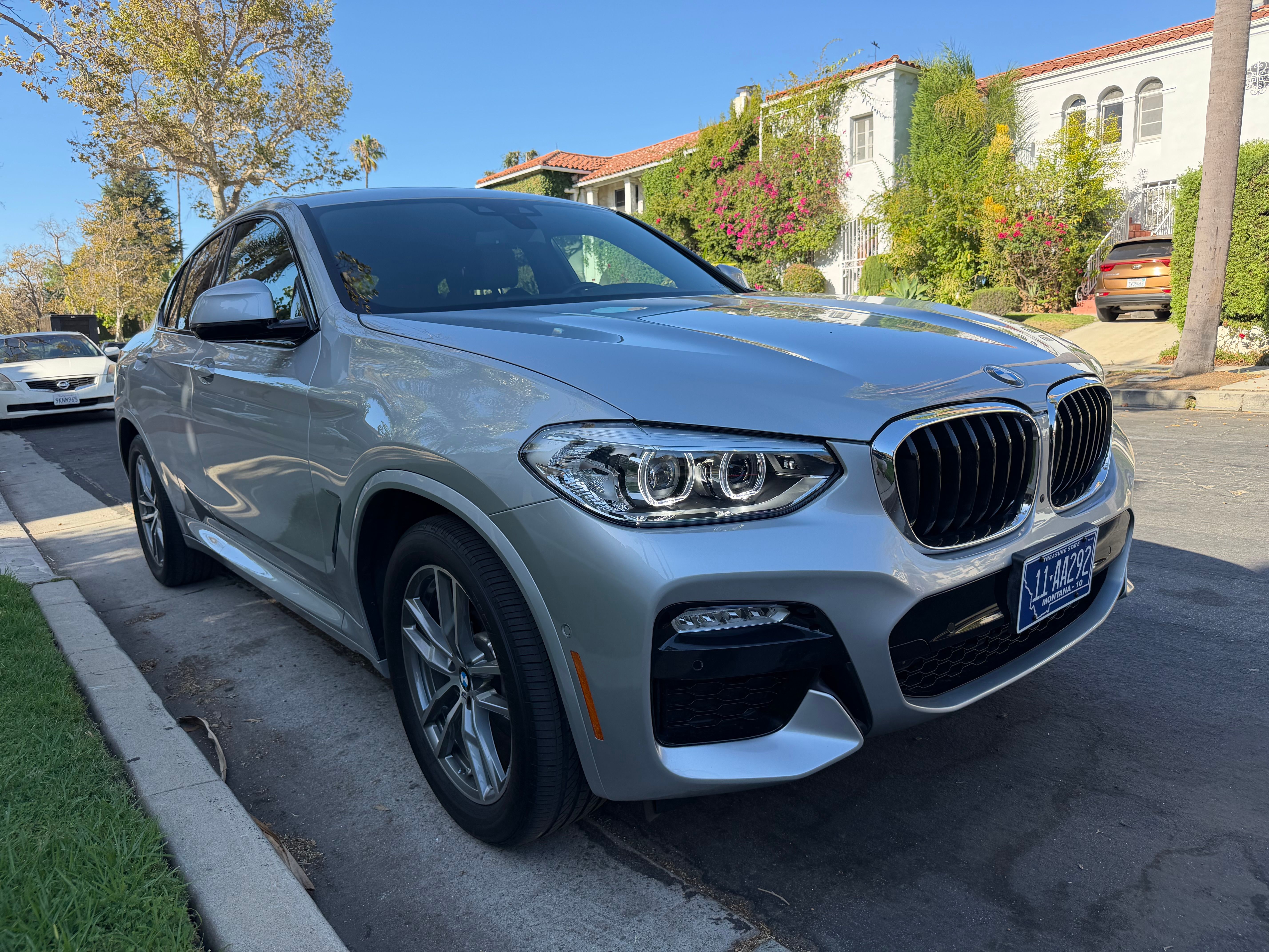 Used 2019 BMW X4 xDrive30i w/ M Sport Package AWD/4WD image 2