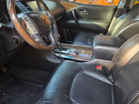 Used 2015 INFINITI QX80 Sport Utility 4D w/ 22" Wheel Package image 12