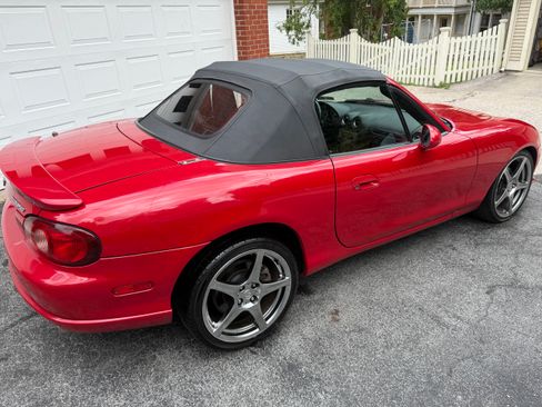 Used 2004 MAZDA MX-5 Miata MAZDASPEED RWD image 6