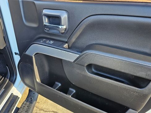 Used 2019 Chevrolet Silverado 2500 LT w/ Z71 Package, Off-Road image 12