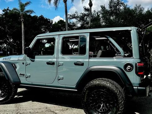 Used 2024 Jeep Wrangler Unlimited Sport AWD/4WD image 6