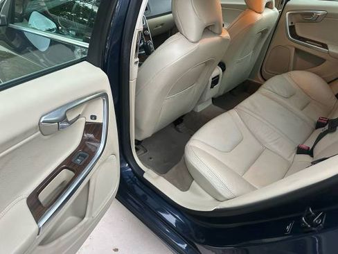 Used 2012 Volvo S60 T5 image 16