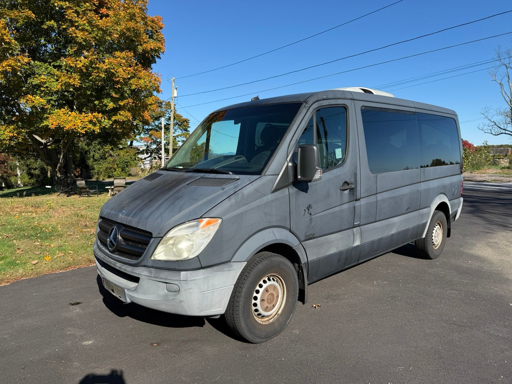 Used 2011 Mercedes-Benz Sprinter 2500 image 2