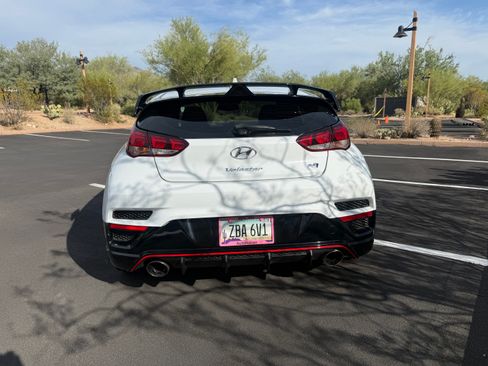Used 2020 Hyundai Veloster N w/ Performance Package FWD image 13