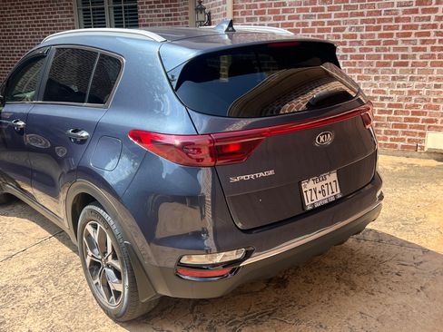 Used 2020 Kia Sportage EX FWD image 5