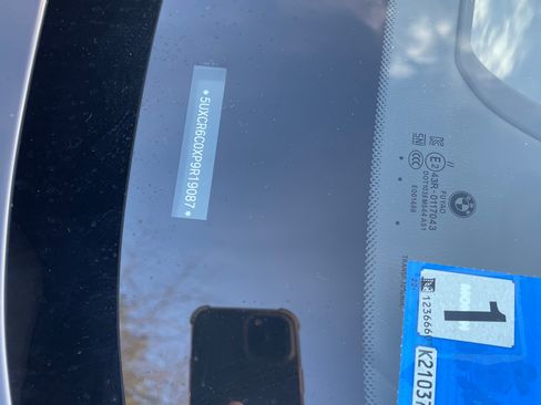 Used 2023 BMW X5 xDrive40i w/ Luxury Seating Package image 16