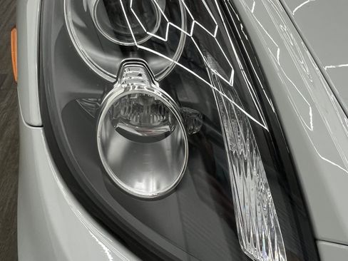 Used 2015 Porsche Cayman image 6