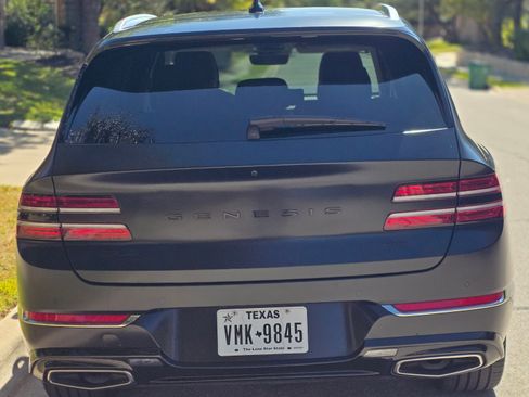 Used 2024 Genesis GV80 2.5T w/ Prestige Package image 4