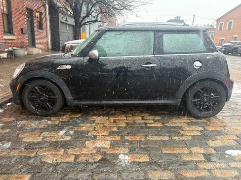 Used 2012 MINI Cooper S image 2