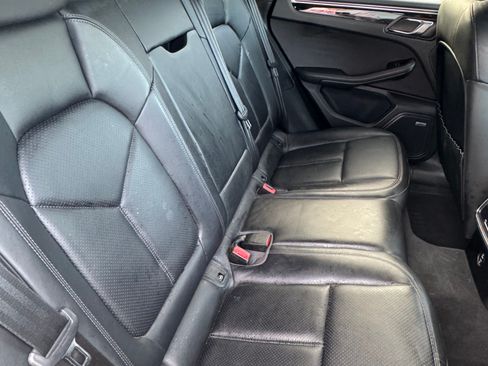 Used 2020 Porsche Macan S image 14