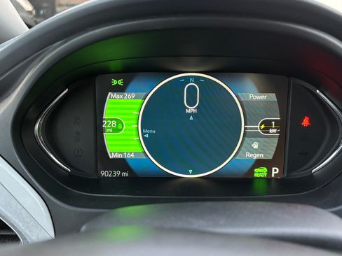 Used 2019 Chevrolet Bolt LT image 19