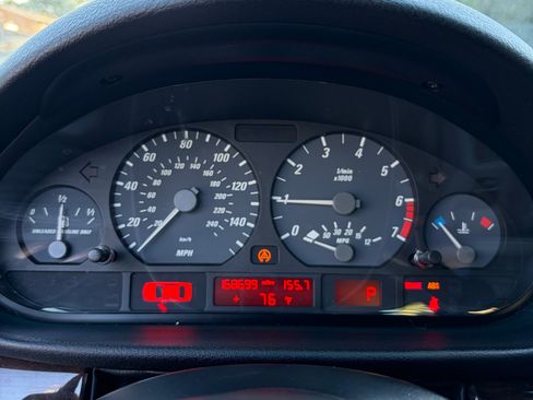 Used 2002 BMW 325Ci Convertible RWD image 10