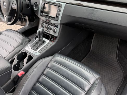 Used 2014 Volkswagen CC Executive image 14