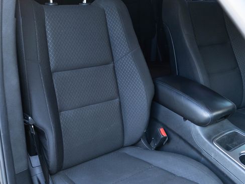 Used 2018 Jeep Grand Cherokee Laredo image 29