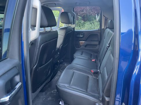 Used 2015 GMC Sierra 2500 SLT w/ Driver Alert Package image 17