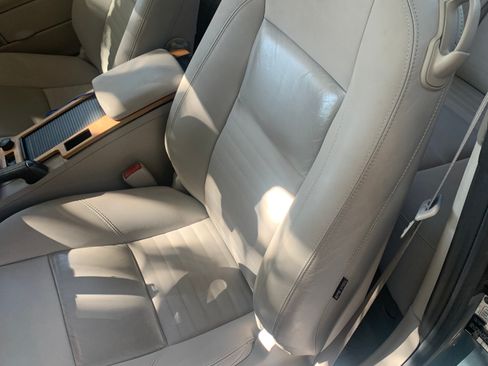 Used 2010 Volvo C70 T5 image 15