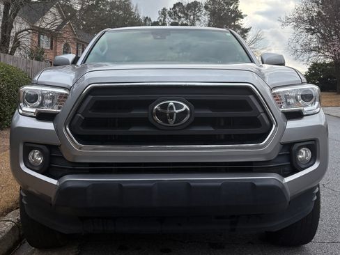 Used 2021 Toyota Tacoma SR5 image 8