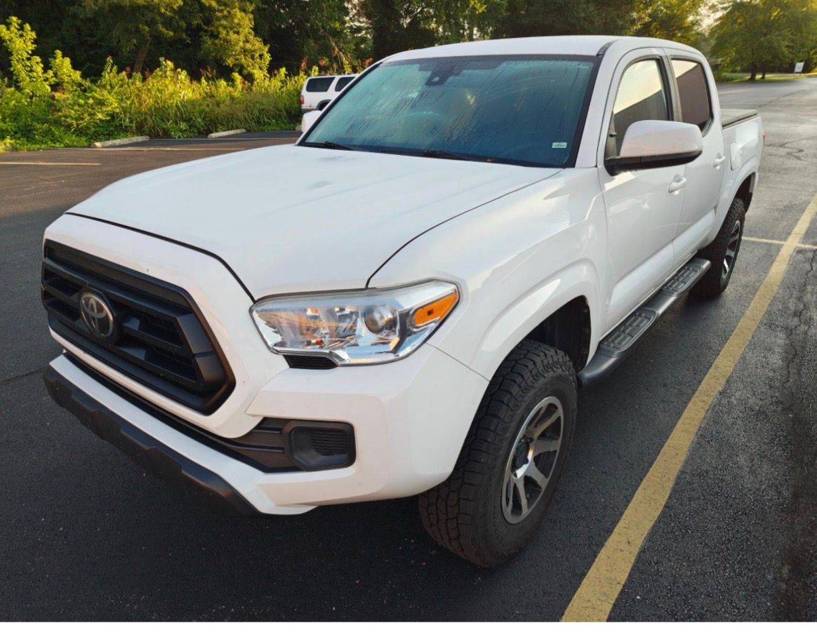 Used 2020 Toyota Tacoma SR w/ SR Convenience Package RWD image 2