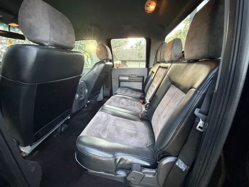 Used 2016 Ford F250 XLT w/ XLT Premium Package AWD/4WD image 16
