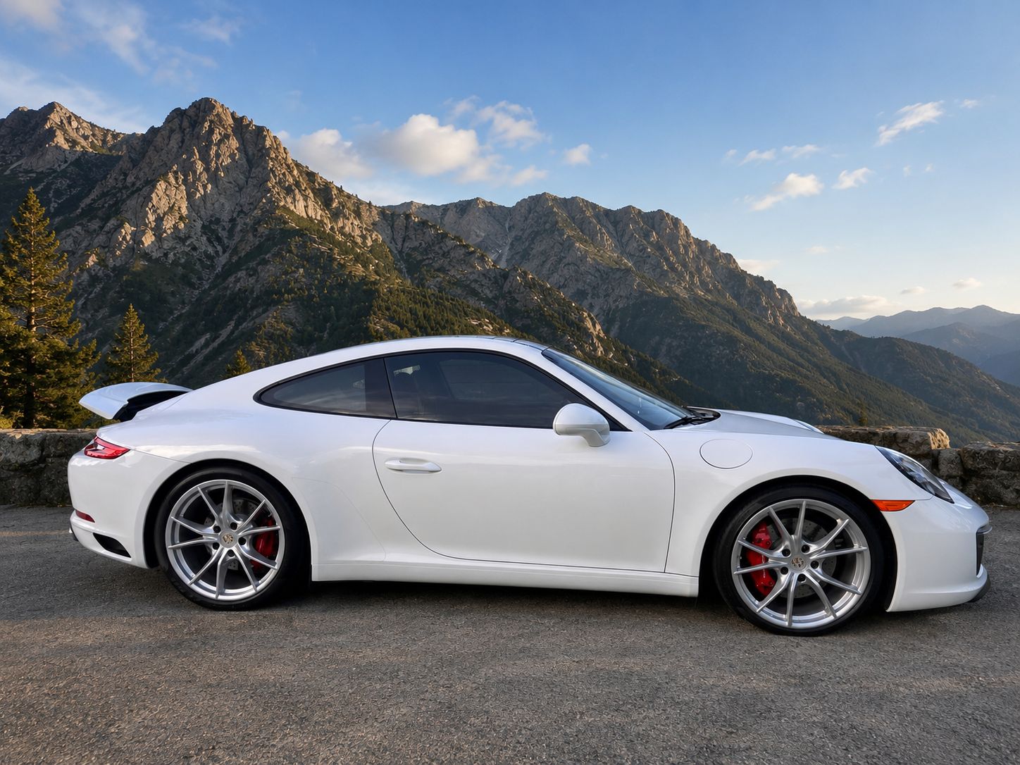 Used 2019 Porsche 911 Carrera S RWD image 4