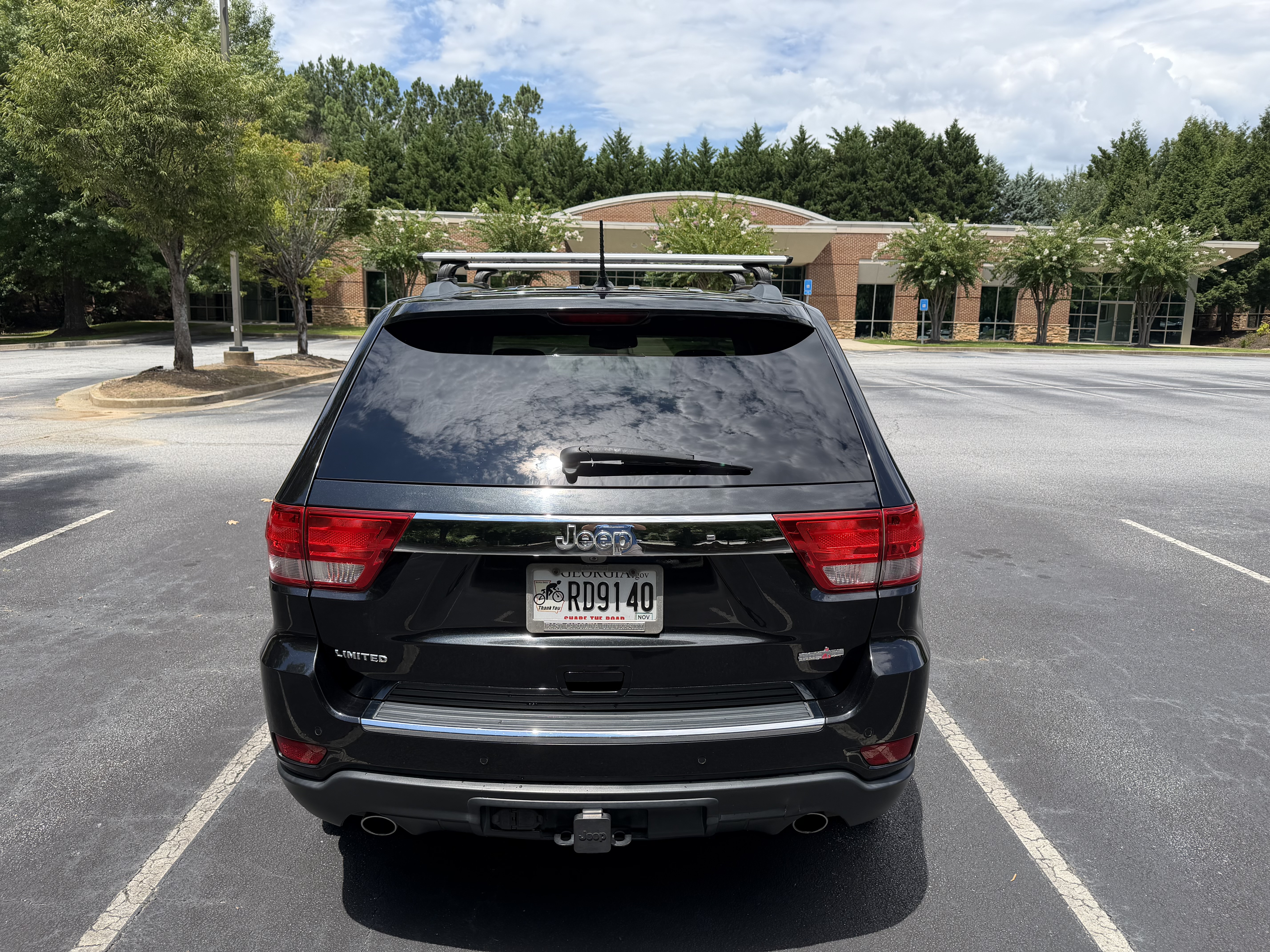 Used 2013 Jeep Grand Cherokee Limited w/ Trailer Tow Group IV RWD image 4