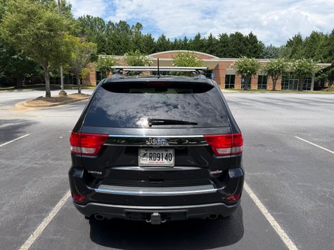 Used 2013 Jeep Grand Cherokee Limited w/ Trailer Tow Group IV RWD image 4