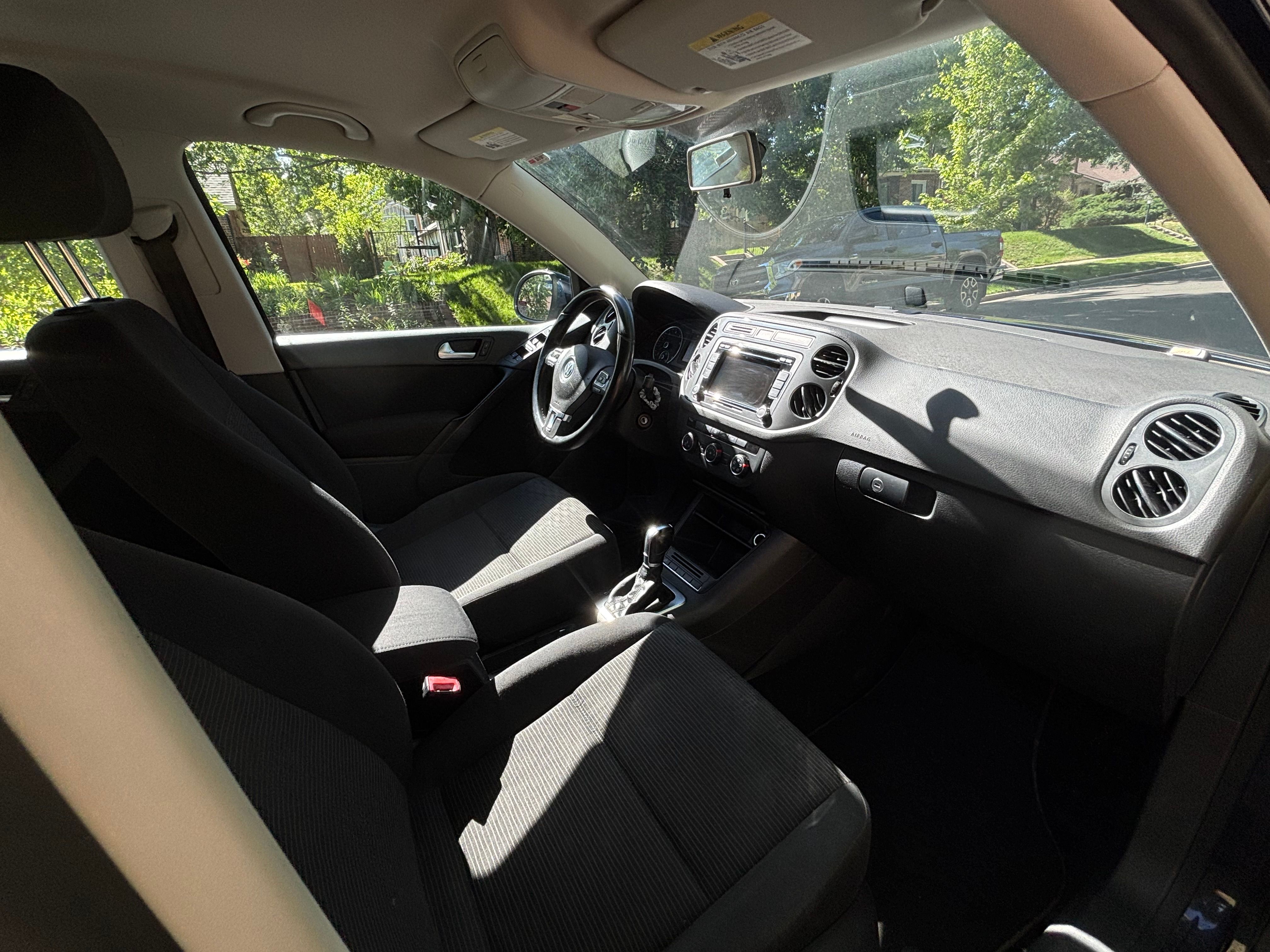 Used 2015 Volkswagen Tiguan SE FWD image 9