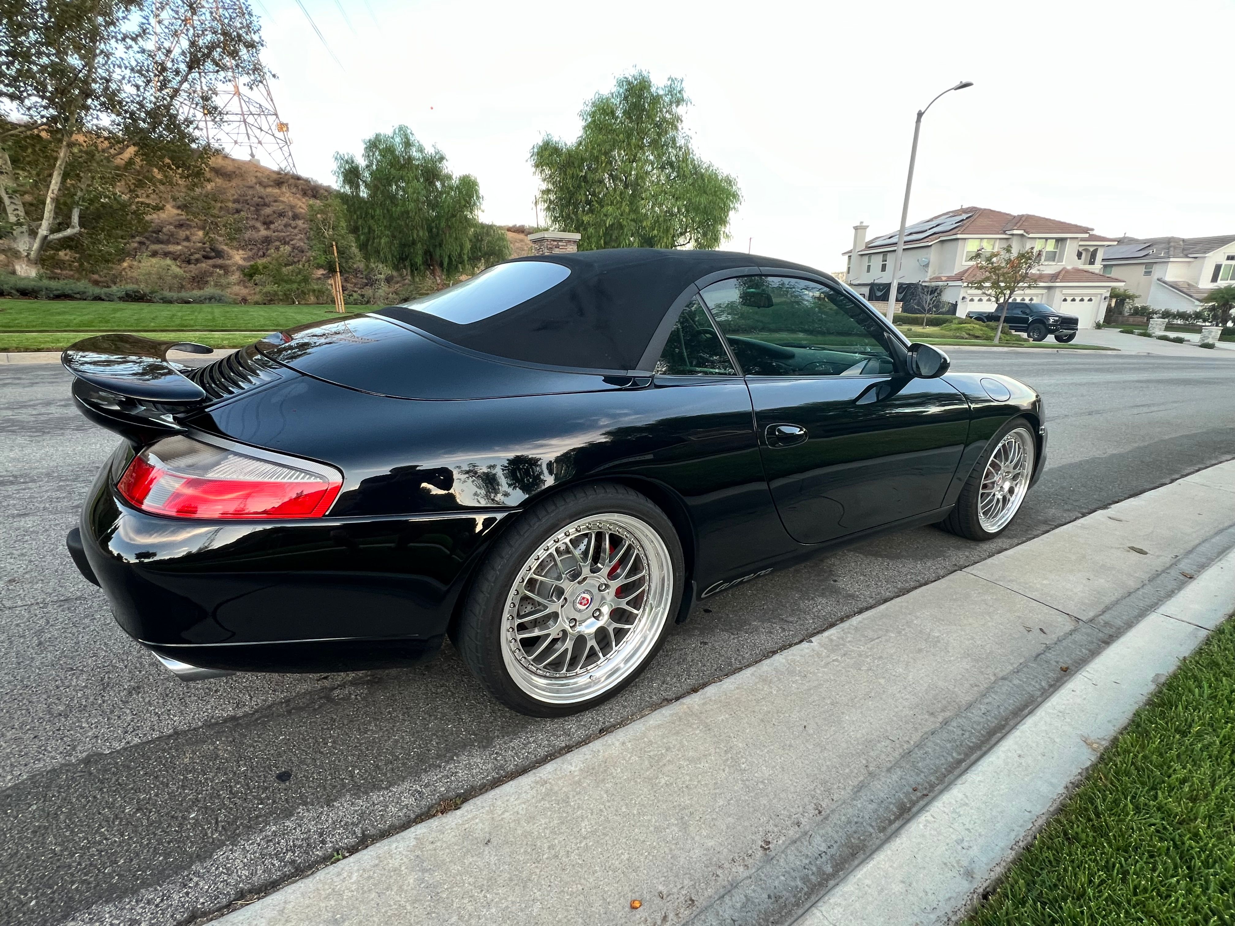 Used 1999 Porsche 911 Cabriolet image 31