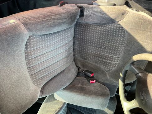 Used 2001 Chevrolet S10 Pickup 2WD Extended Cab image 21