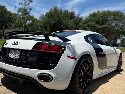Used 2010 Audi R8 V10 AWD/4WD image 12