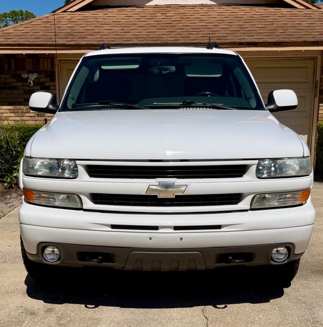 Used 2004 Chevrolet Tahoe Z71 w/ Z71 Preferred Equipment Group AWD/4WD image 25