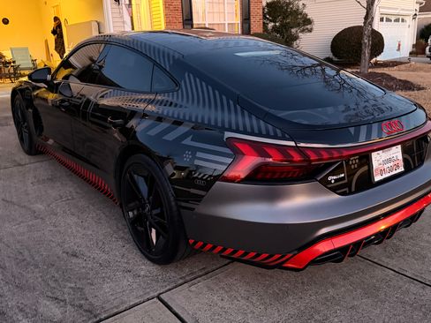 Used 2023 Audi RS e-tron GT image 28