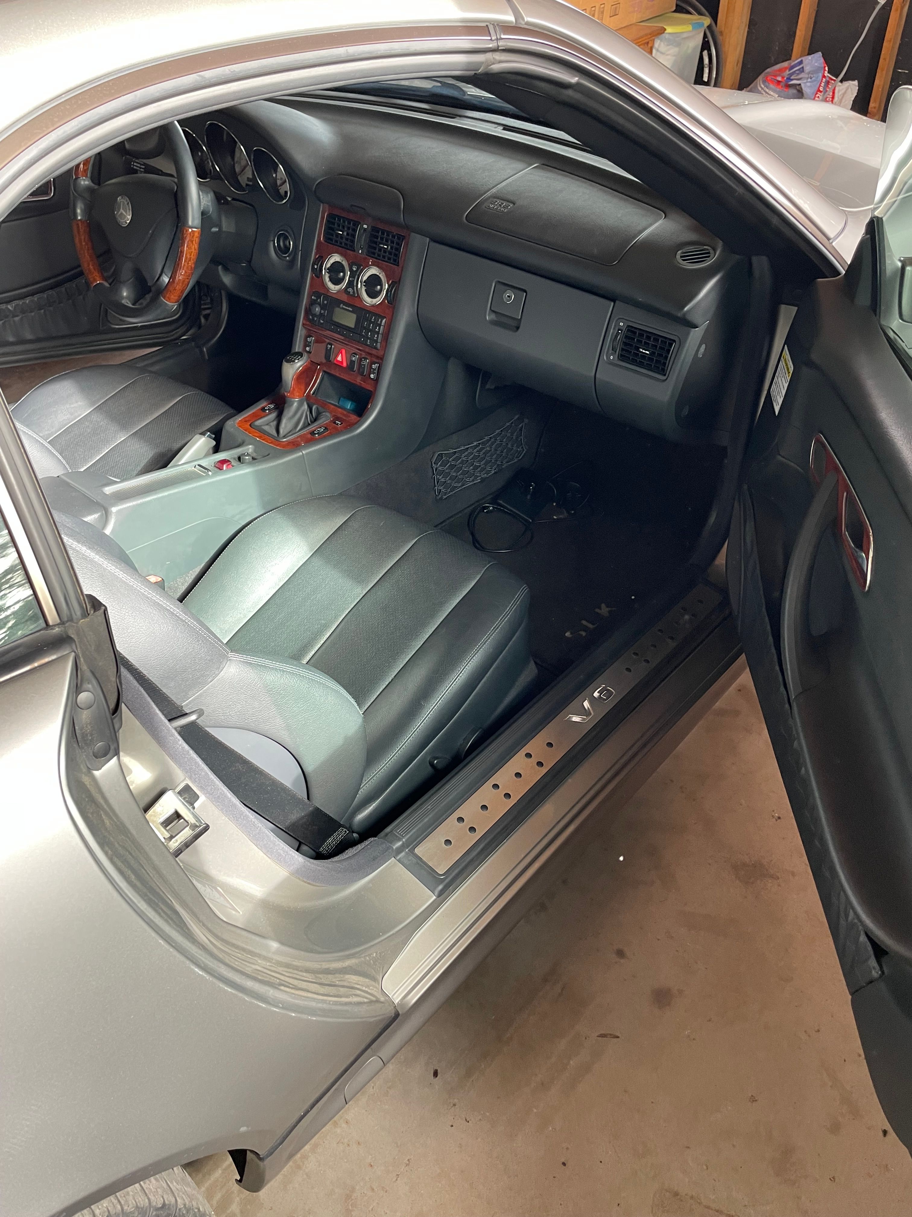 Used 2004 Mercedes-Benz SLK 320 image 12