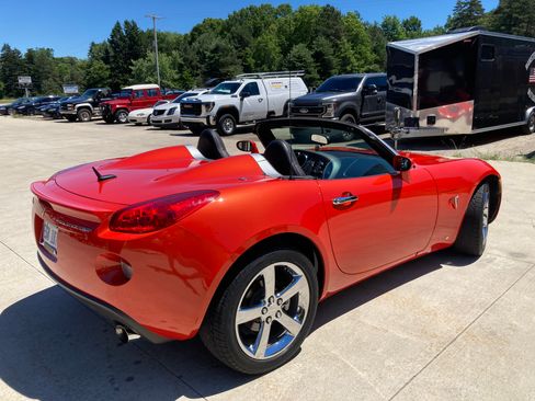 Used 2008 Pontiac Solstice GXP w/ Premium Package RWD image 19