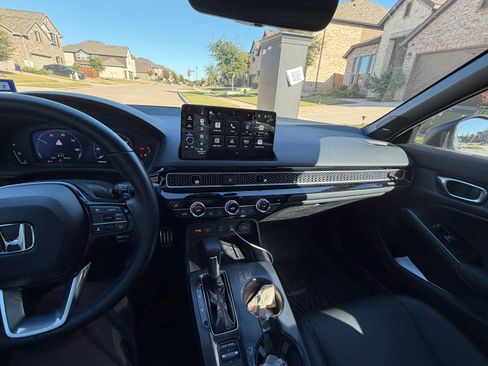 Used 2025 Honda Civic Sport Touring image 11