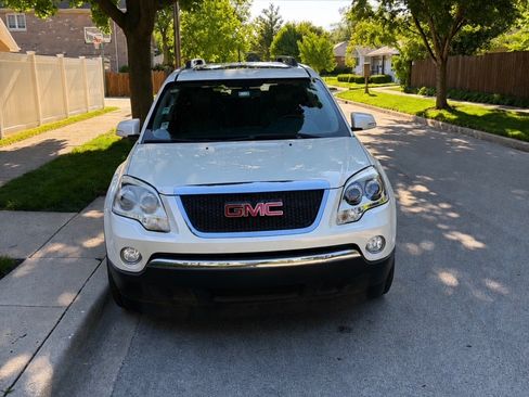 Used 2011 GMC Acadia SLT FWD image 1