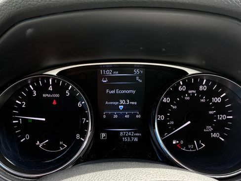 Used 2014 Nissan Rogue SV w/ SV Premium Package AWD/4WD image 18