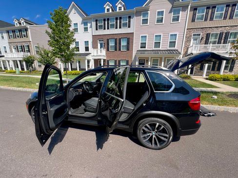 Used 2013 BMW X5 xDrive35i image 4