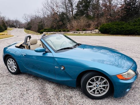 Used 2003 BMW Z4 3.0i image 2