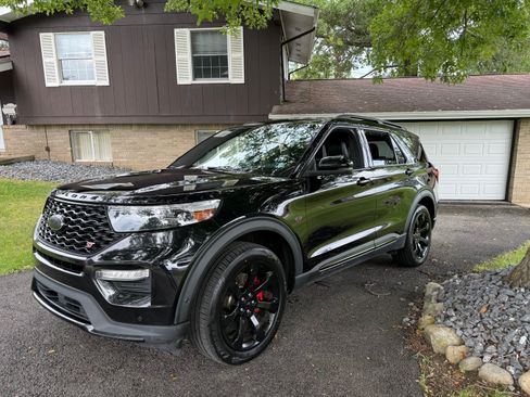Used 2021 Ford Explorer ST w/ Equipment Group 401A AWD/4WD image 16