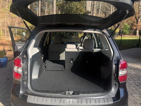 Used 2016 Subaru Forester 2.5i image 6