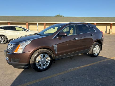 Used 2016 Cadillac SRX Luxury w/ Driver Assist Package image 2