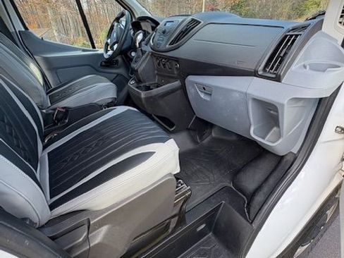 Used 2019 Ford Transit 250 130 Low Roof image 19