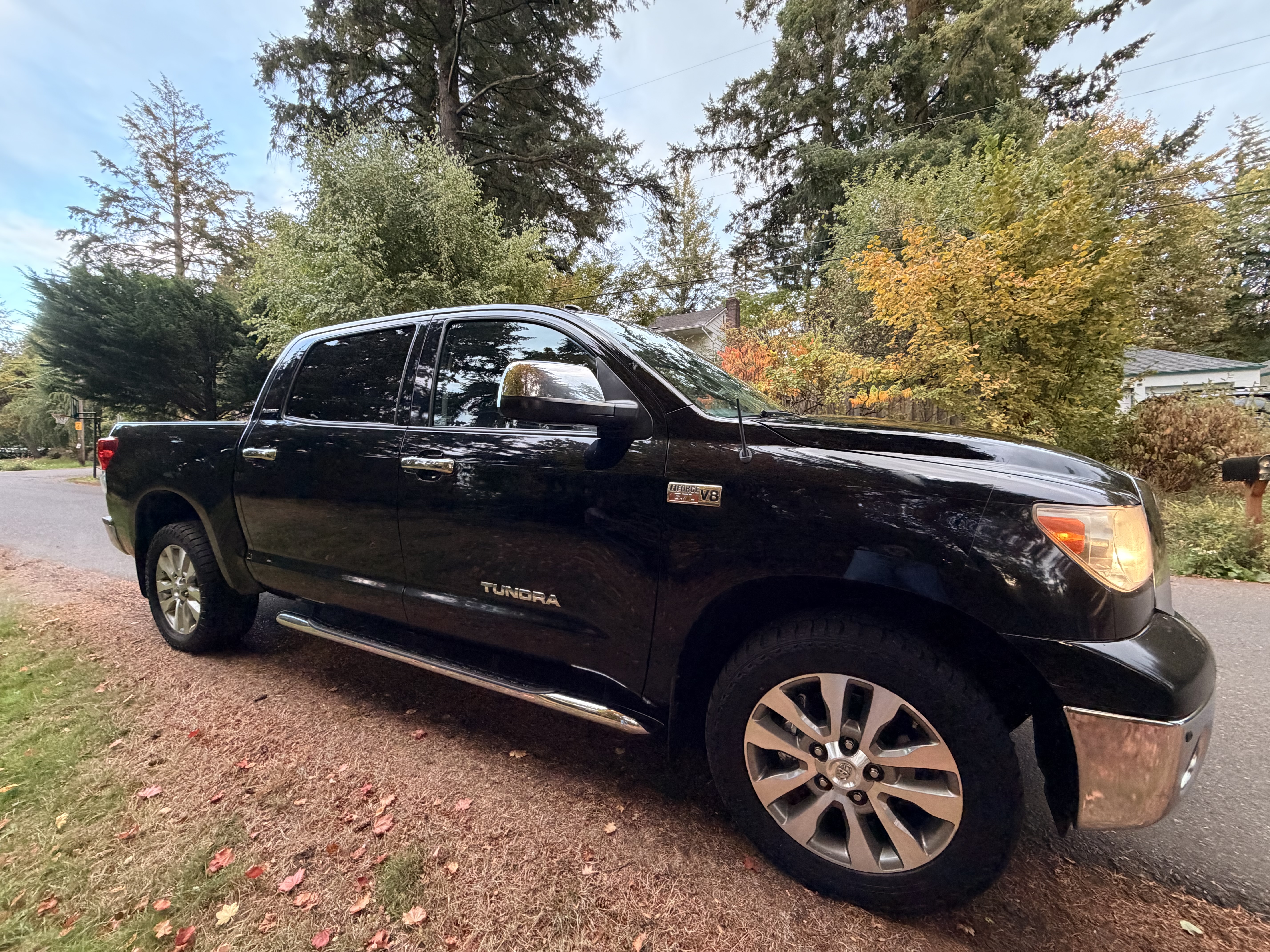 Used 2013 Toyota Tundra Platinum AWD/4WD image 10
